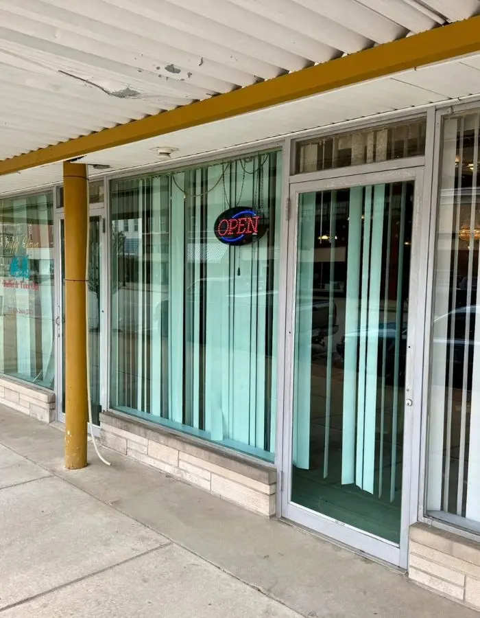 storefront exterior window cleaning in terre haute indiana